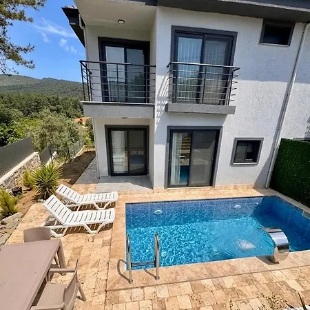 Duplex With Private Pool In Akyaka Atakoey Muğla