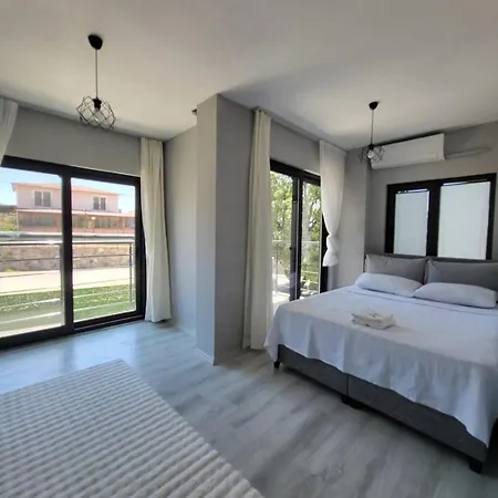 Duplex With Private Pool In Akyaka Atakoey Vilă Muğla